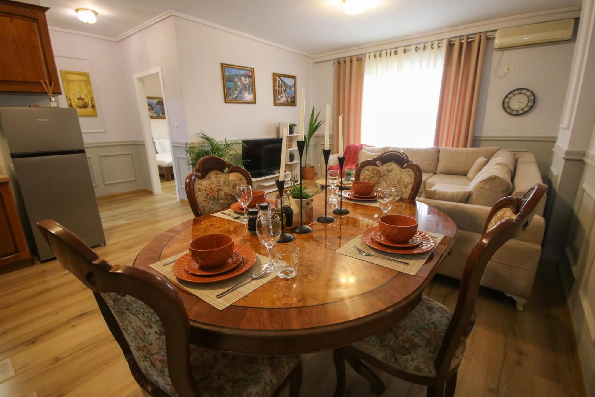 Johan'S Apartment 티라나 외부 사진