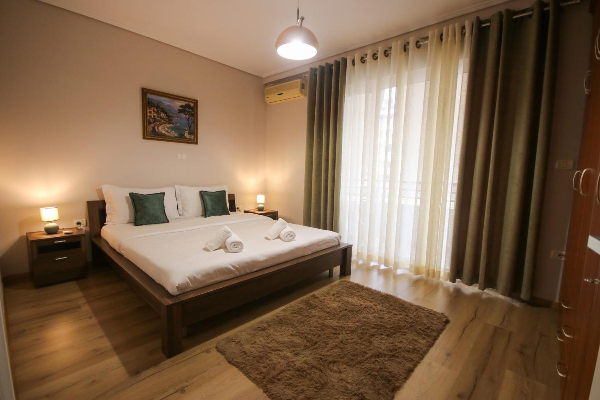 Johan'S Apartment 티라나 외부 사진